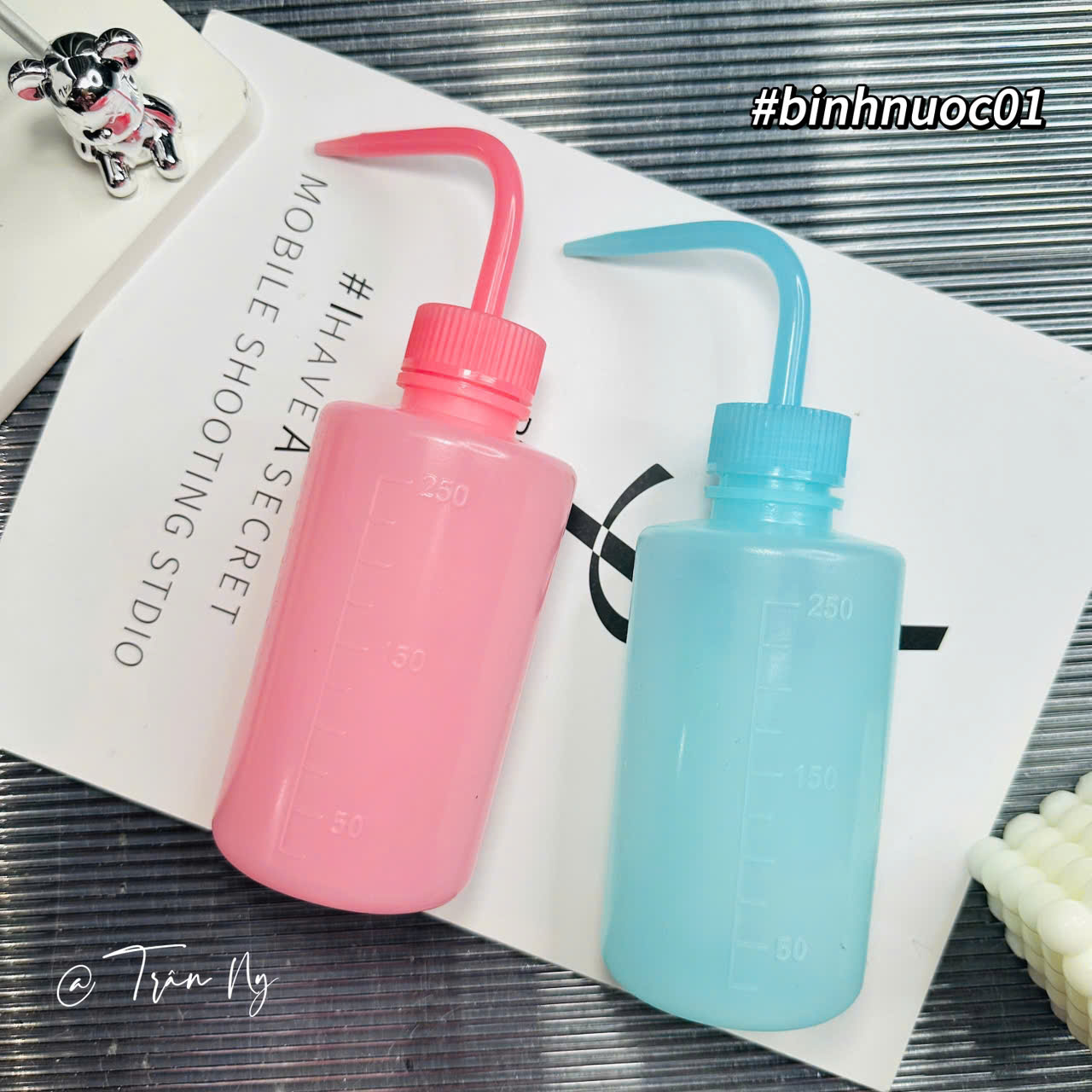 Bình đựng nước rửa mi 250ml