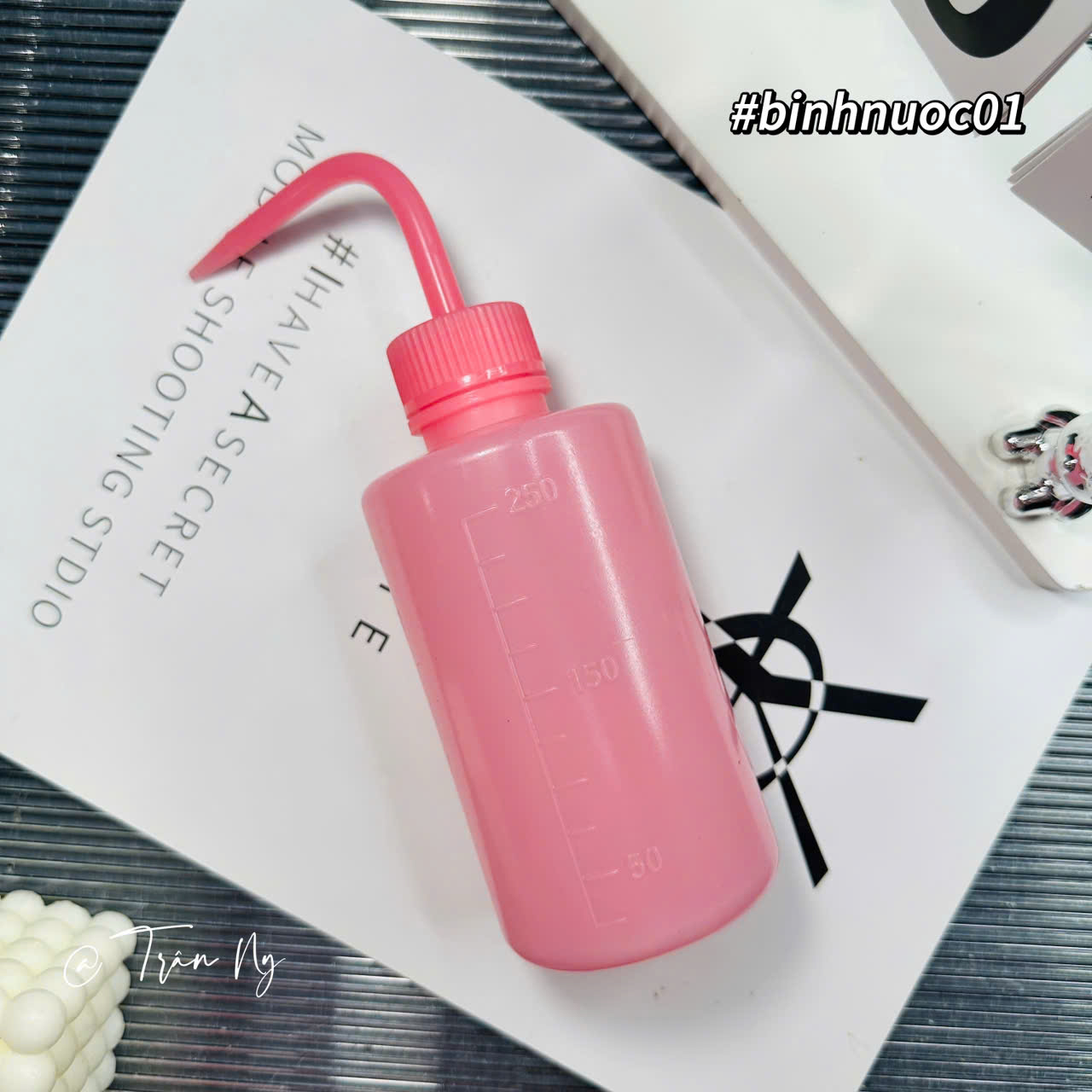 Bình đựng nước rửa mi 250ml