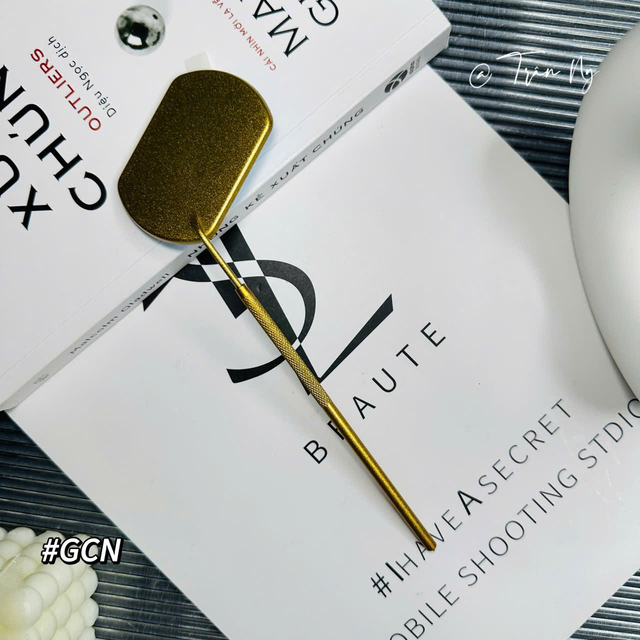 Gương nối mi chữ nhật