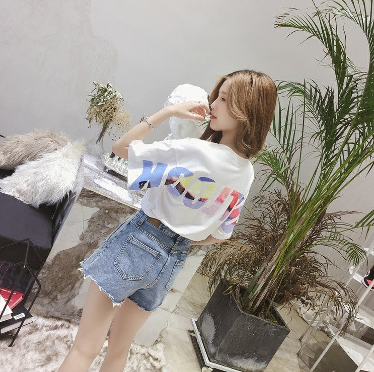 Áo Phông Nữ Cá Tính In Chữ
