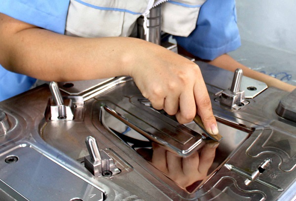 Cách vệ sinh và bảo trì khuôn chuẩn nhất
