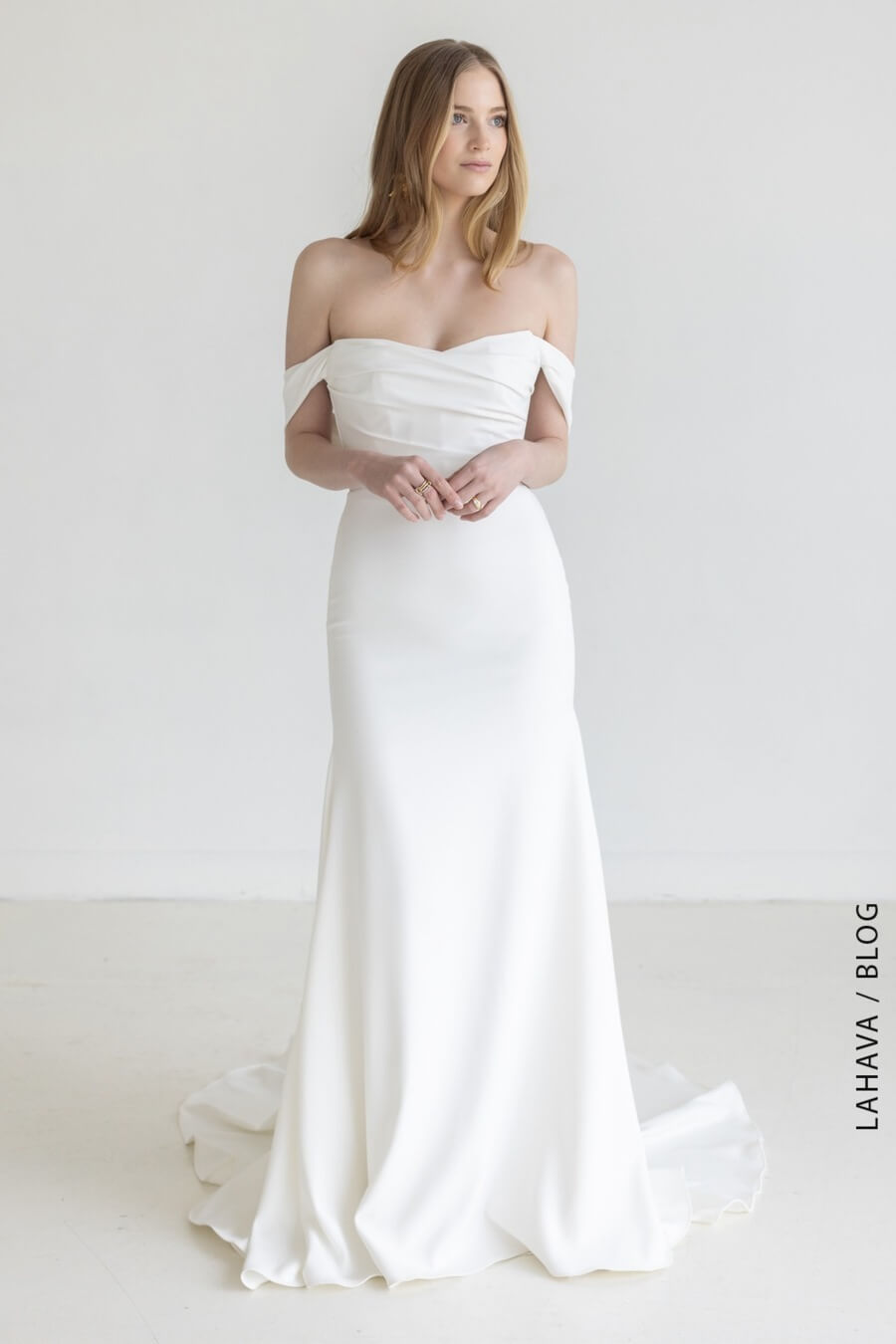 Những mẫu váy cưới kiểu dáng dạ hội đẹp năm 2020 - Nicole Bridal