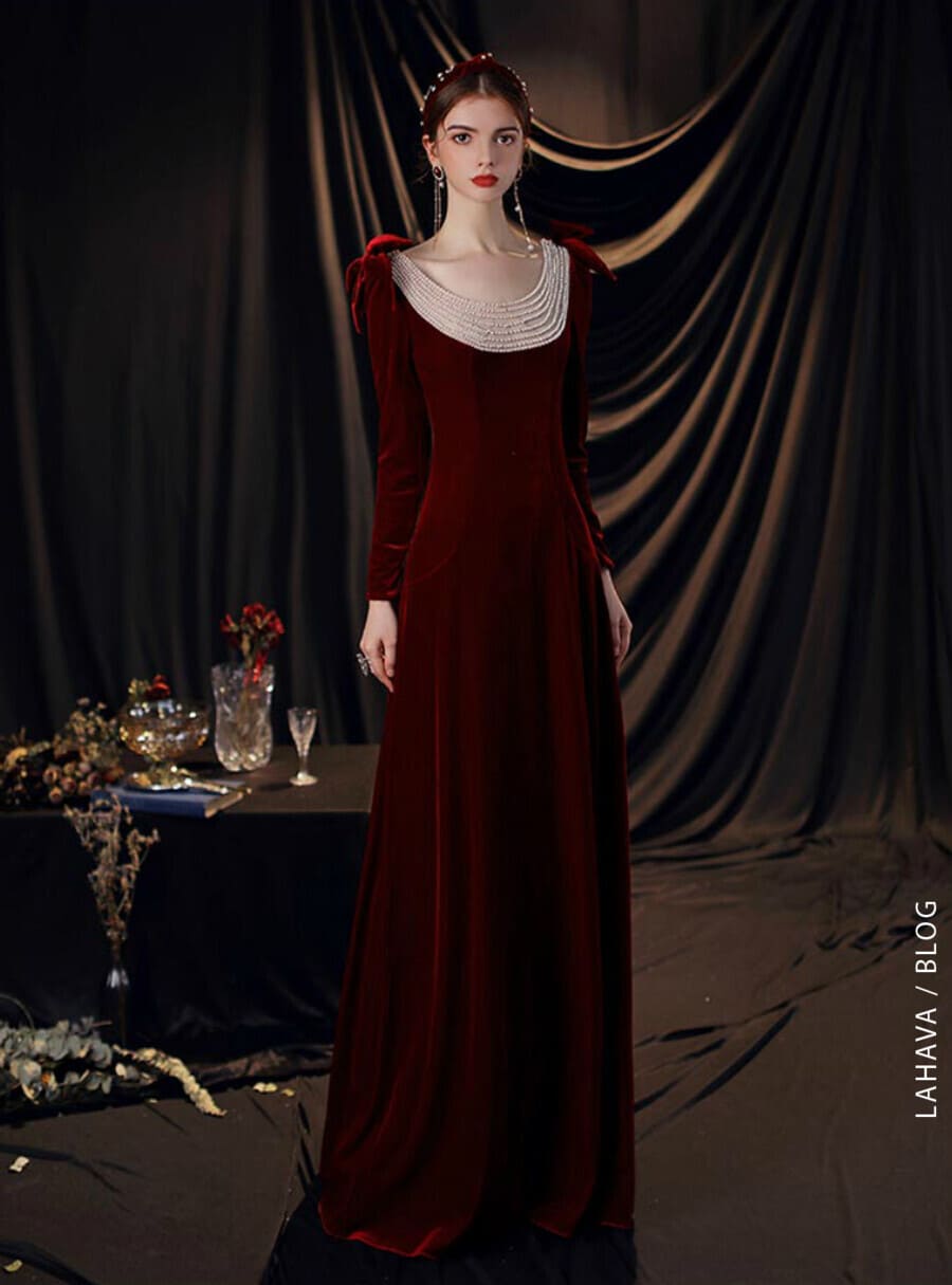 Thể hiện đẳng cấp với những mẫu đầm váy dự tiệc sang trọng của thời trang  H&H Luxury