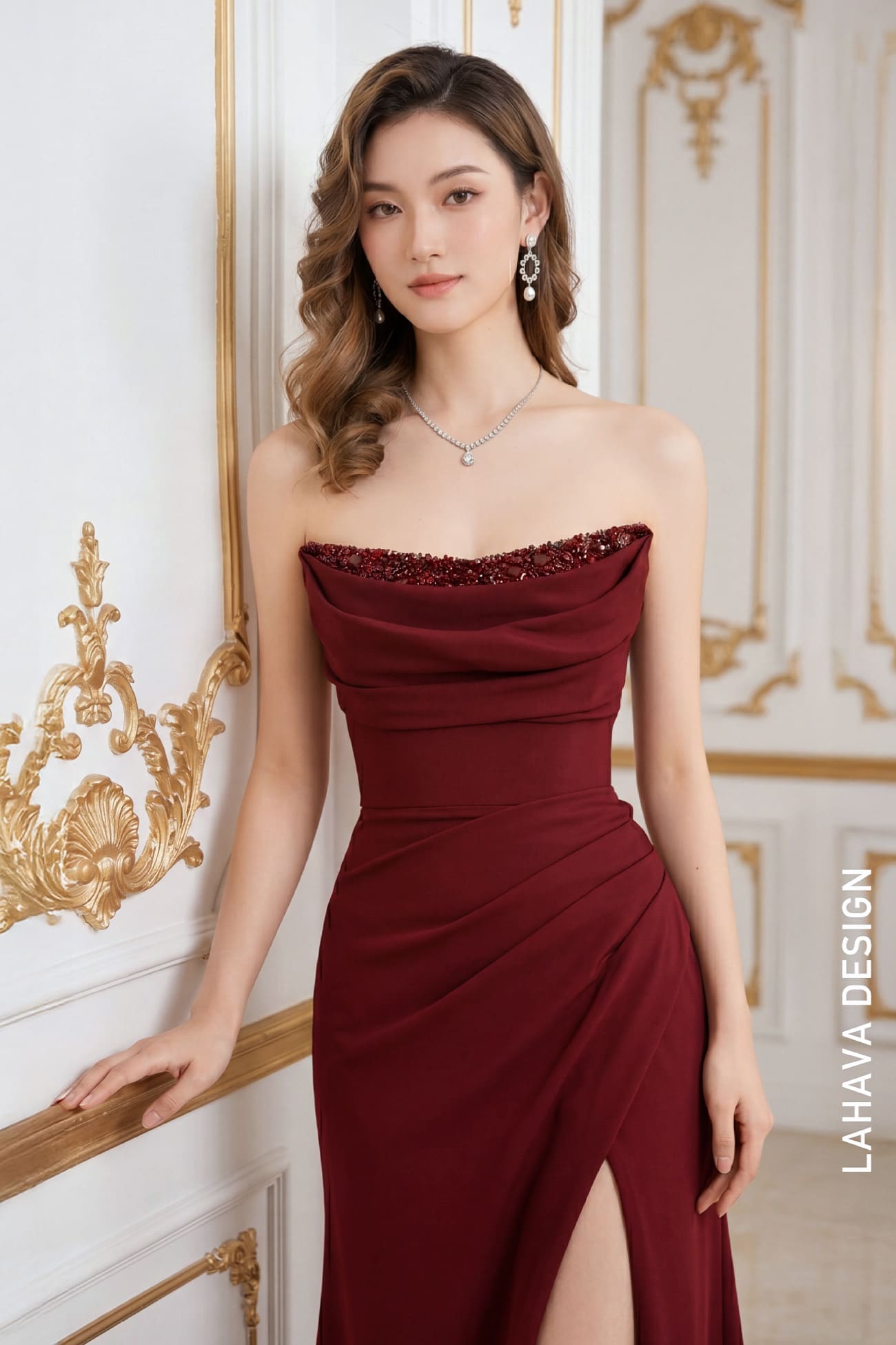 Đầm Dạ Hội Cúp Ngực Cổ Đổ Sang Trọng Màu Đỏ Đậm