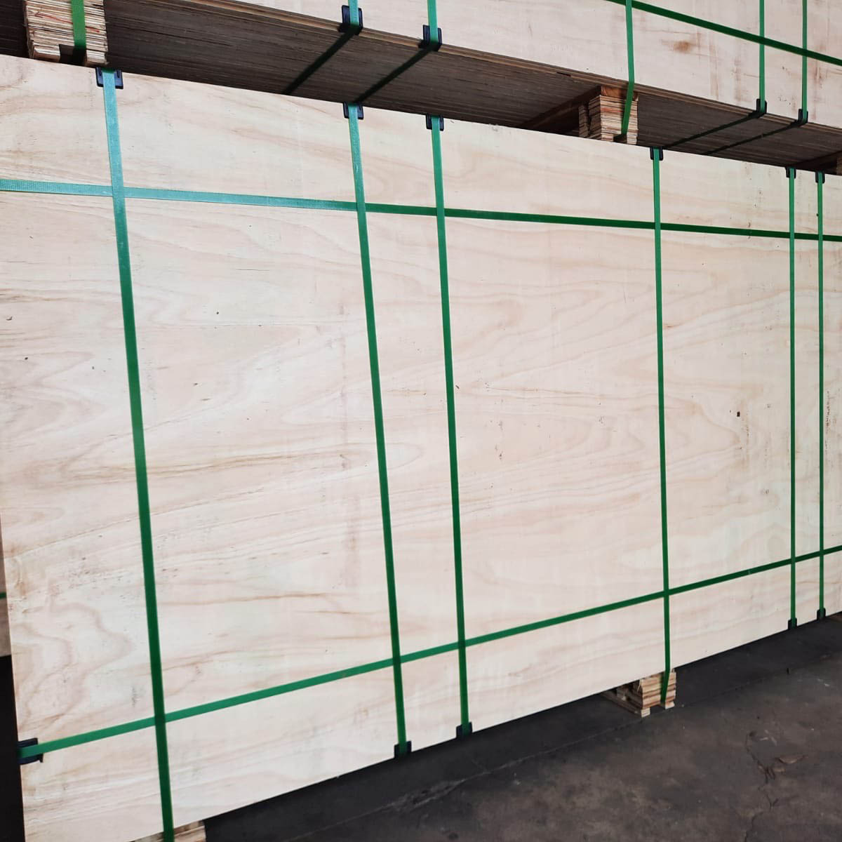 Packing plywood 01