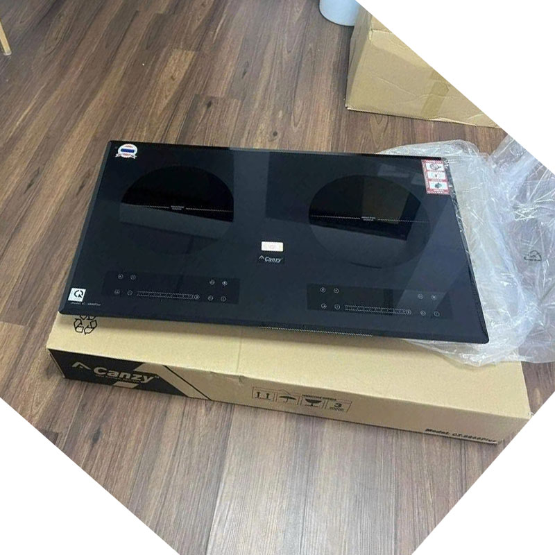 Bảng điều khiển cảm ứng trượt Slider của bếp từ Canzy CZ-6868 Plus – thao tác mượt, dễ sử dụng