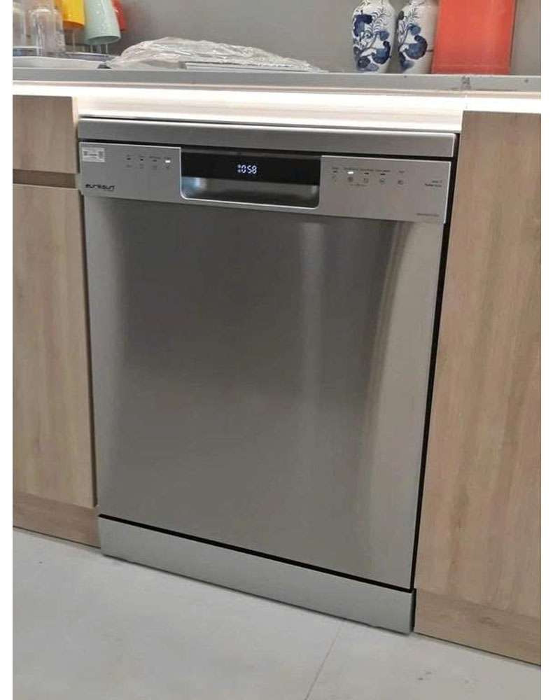 Công nghệ sấy Turbo Drying diệt khuẩn 99.99% trên máy rửa bát Eurosun SMS78EU12ES.