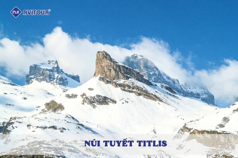Ngẩn ngơ trước vẻ đẹp băng tuyết hùng vĩ của núi tuyết Titlis