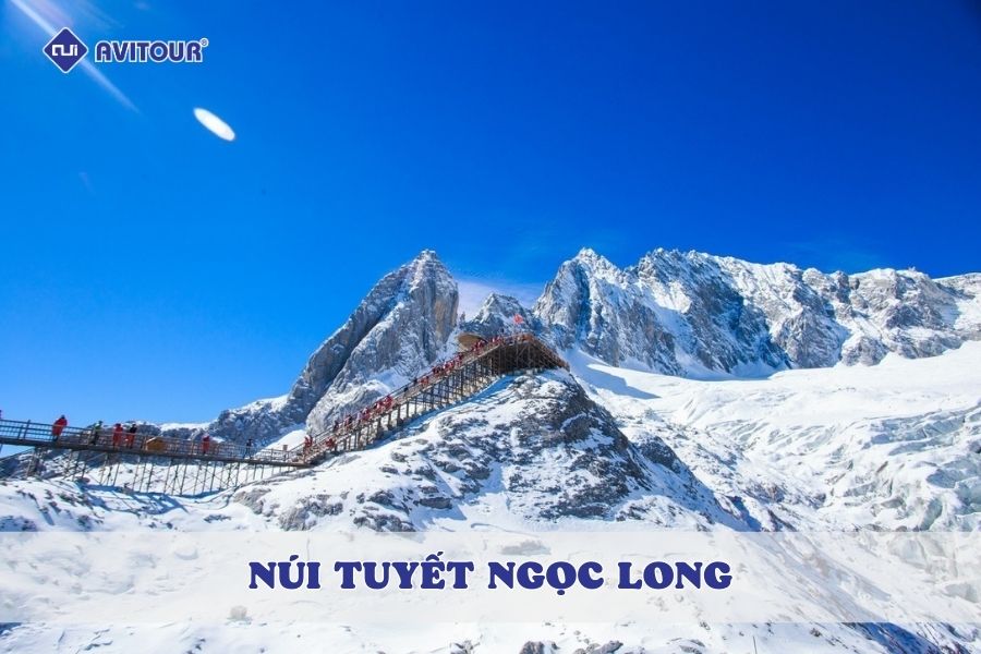 Núi tuyết Ngọc Long: Tuyệt tác thiên nhiên kỳ vĩ của Lệ Giang