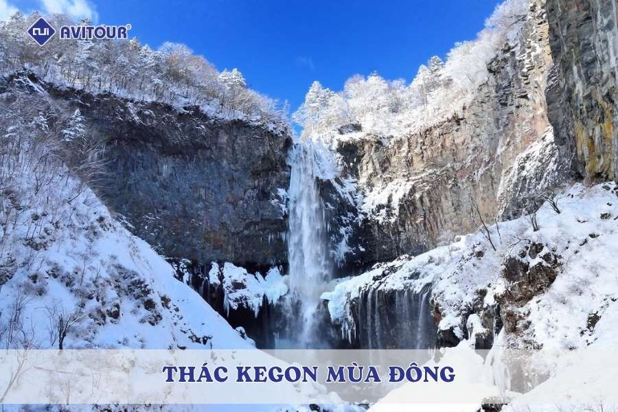 Thác Kegon mùa đông: Tuyệt tác băng giá giữa núi rừng Nikko Nhật Bản
