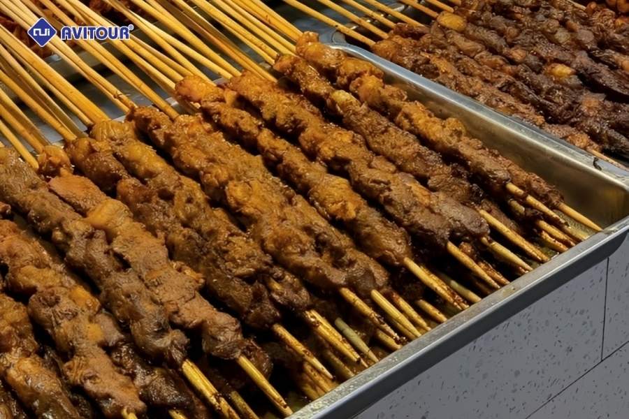 Ẩm thực Miếu Thành Hoàng khiến du khách mê mẩn ngay lần đầu thưởng thức