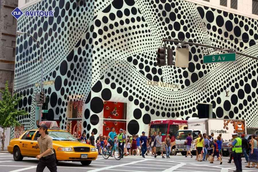 Chạm vào nhịp sống thượng lưu trên Đại lộ số 5