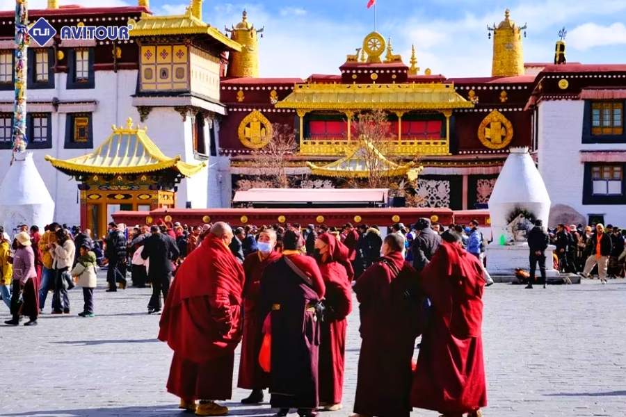 Chùa Jokhang: Trái tim Phật giáo Tây Tạng giữa lòng Lhasa