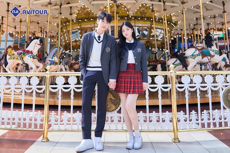 Công viên Lotte World: Thiên đường giải trí nổi tiếng bậc nhất Seoul