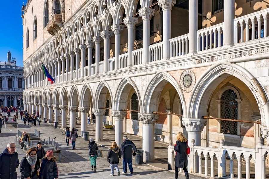 Cung điện Doge’s Palace - Biểu tượng quyền lực giữa lòng Venice
