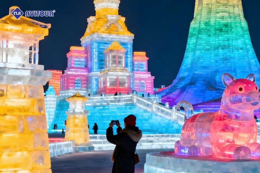 Hòa mình vào mùa đông tại lễ hội băng đăng ở Cáp Nhĩ Tân Hòa mình vào mùa đông tại lễ hội băng đăng ở Cáp Nhĩ Tân