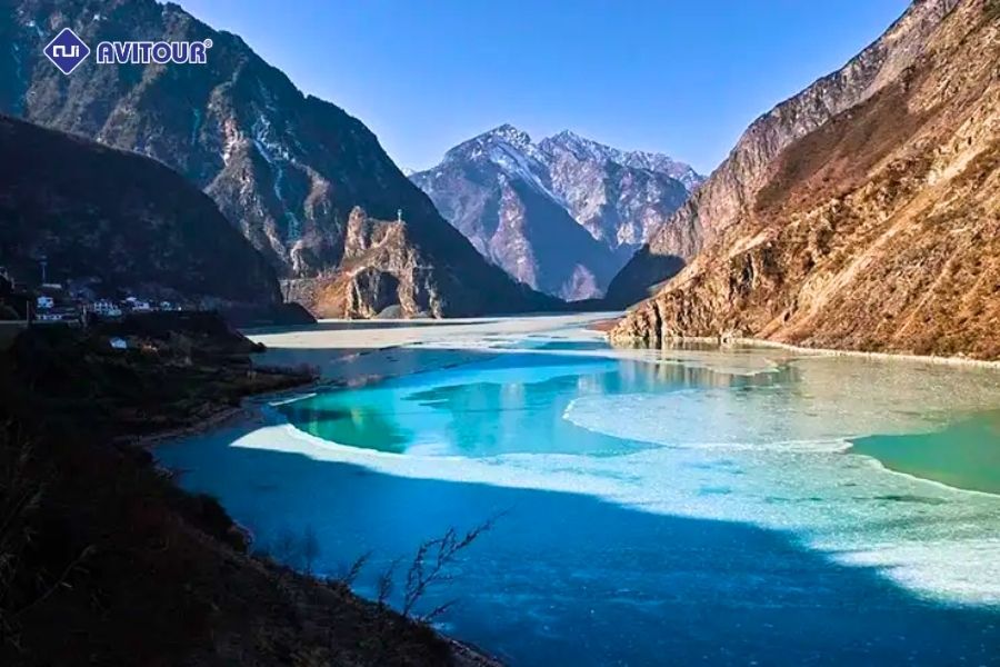 Mậu Huyện ngày đông: Bản tình ca tuyết trắng giữa lòng Tứ Xuyên