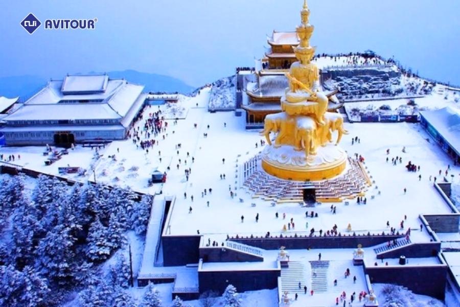 Nga Mi Sơn - Lạc Sơn: Hành trình tìm về chốn tiên cảnh và tâm linh