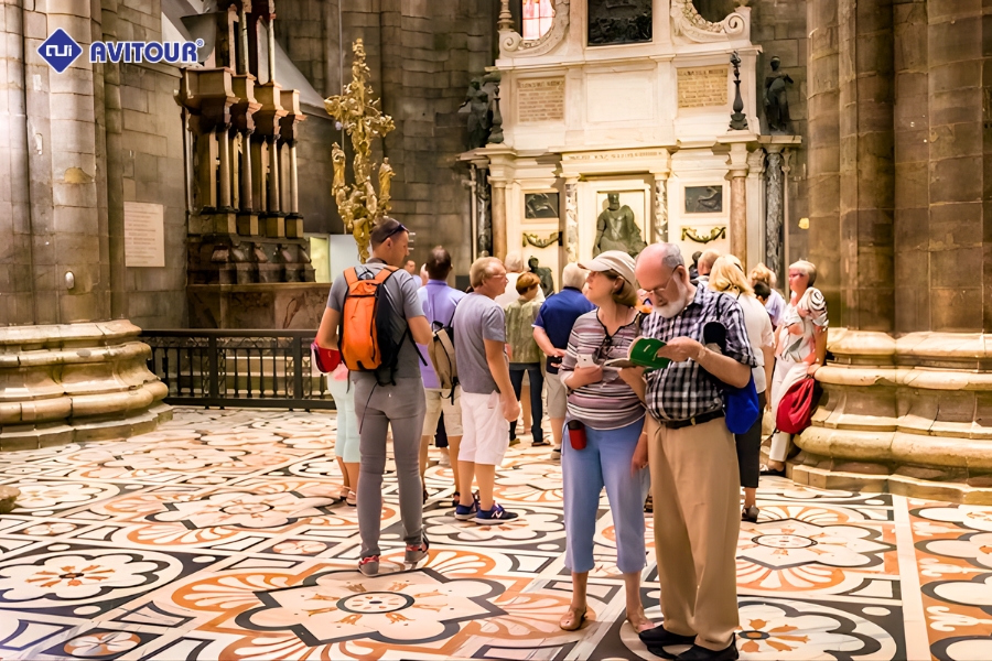 Nhà thờ Duomo di Milano - Kiệt tác Gothic nổi tiếng Milan