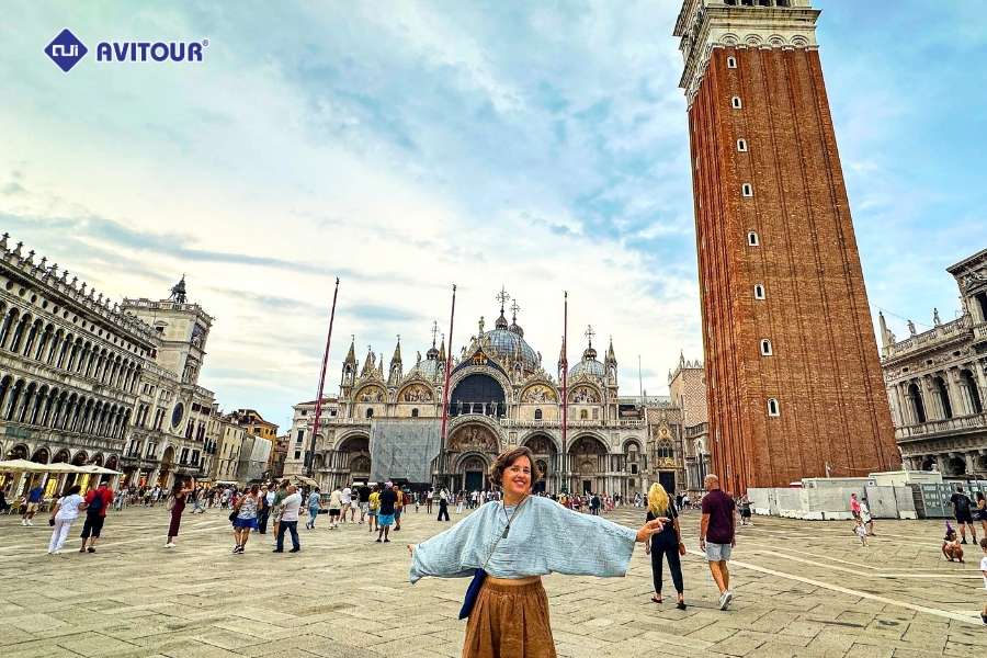 Quảng trường thánh Piazza San Marco - Biểu tượng tráng lệ của Venice