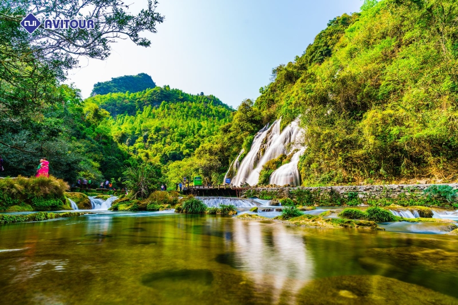 Tiểu Thất Khổng - Vẻ đẹp đắm say của viên ngọc lục bảo trên vành đai trái đất