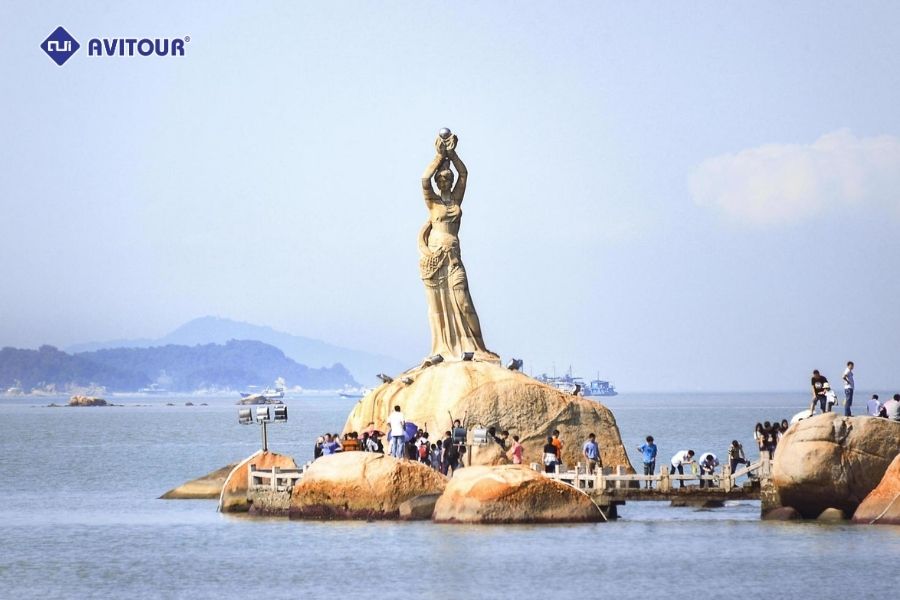 Tượng nữ nhân ngư Chu Hải: Biểu tượng của tình yêu lãng mạn