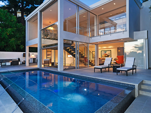 Những mẹo cân bằng nước cho hồ bơi