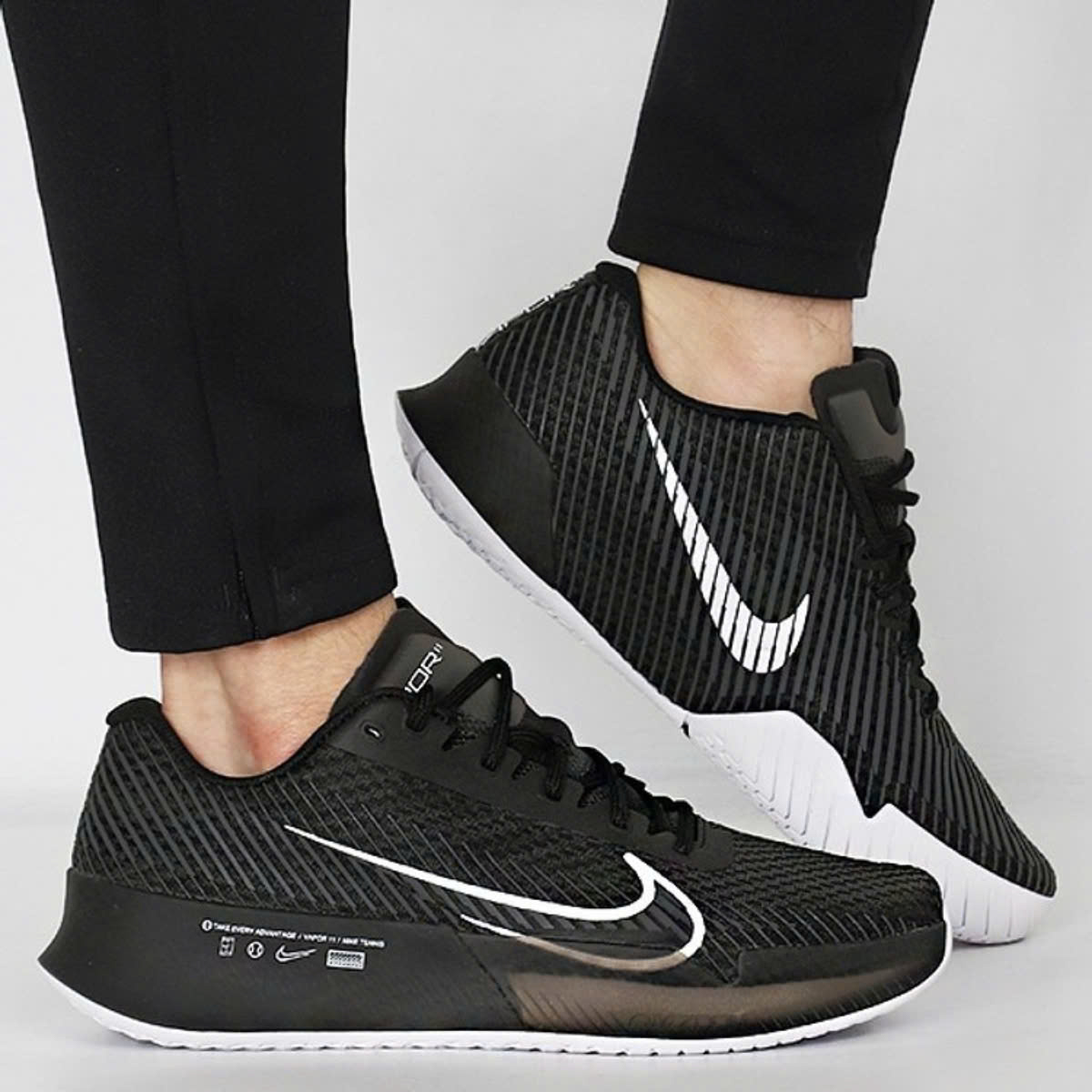 Giày Nike Court Air Zoom Vapor 11 HC ‘Black White’ DR6966-002