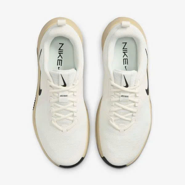 Giầy Nike MC Trainer 3 Mã FQ1831-101