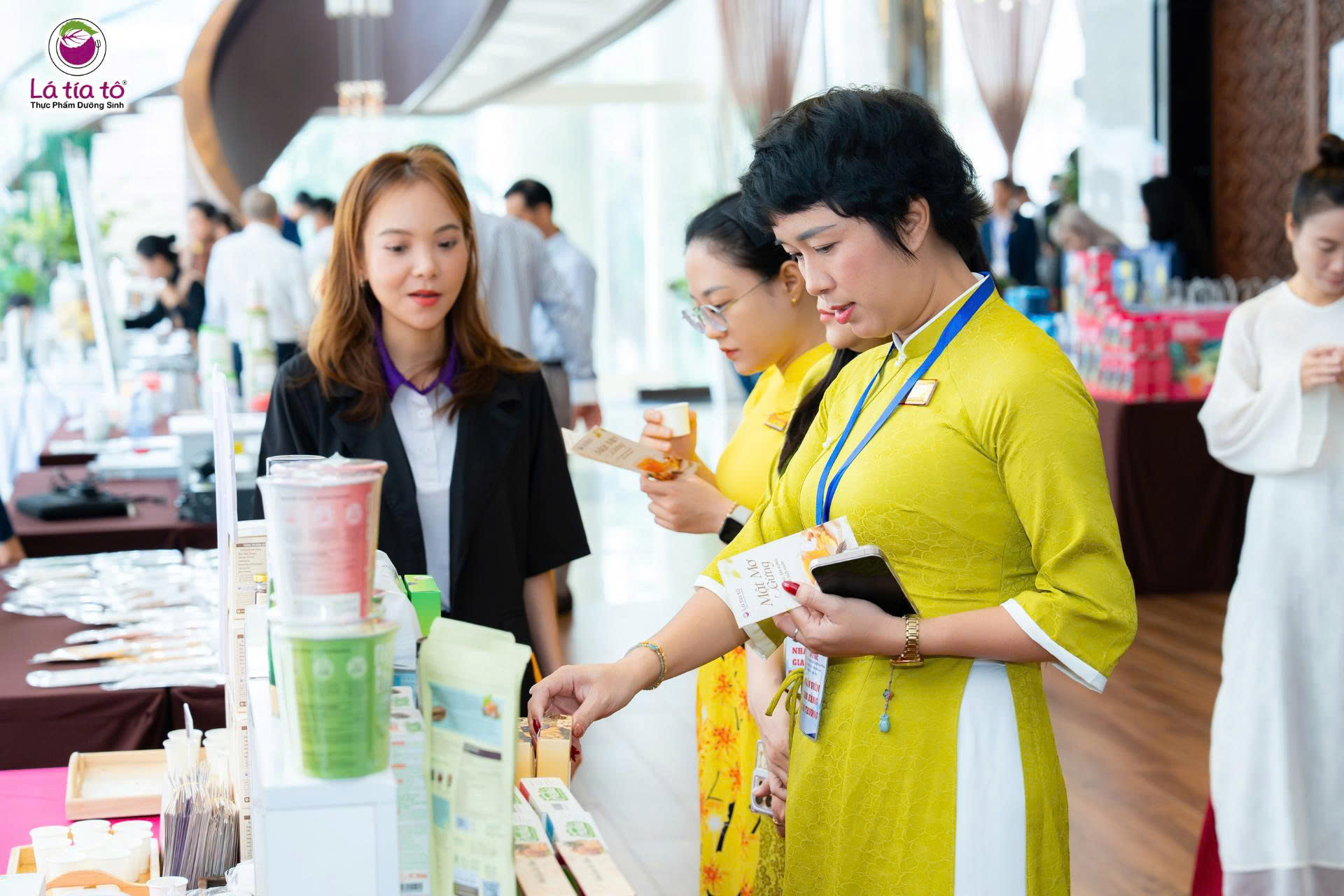 Lá Tía Tô rất hạnh phúc khi được chia sẻ những sản phẩm mang giá trị nuôi dưỡng sức khoẻ qua từng bữa ăn.