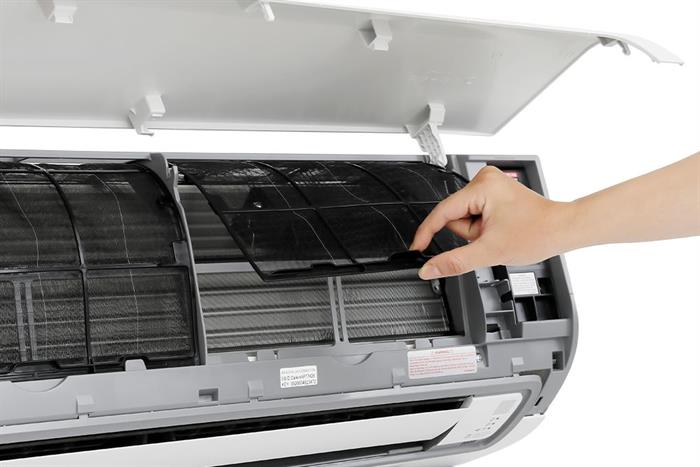 Máy lạnh Daikin 1.5 HP Inverter FTKF35ZVMV (Lọc khí Streamer)