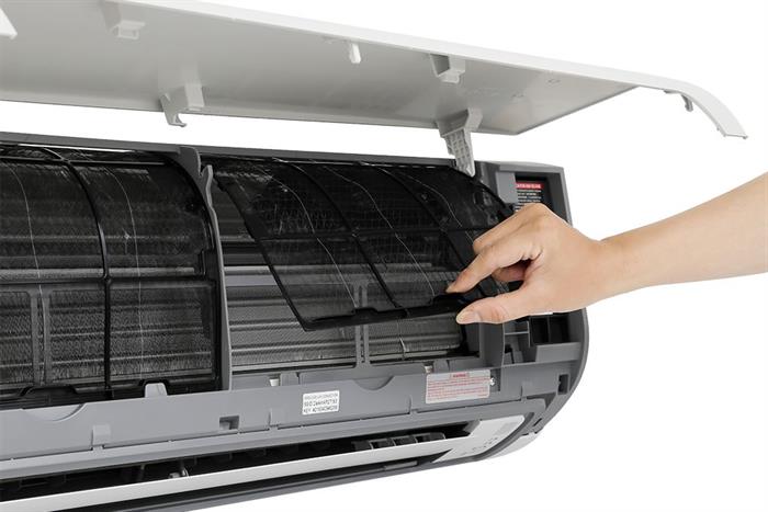 Máy lạnh Daikin 2.0 HP Inverter FTKF50ZVMV (Lọc khí Streamer)