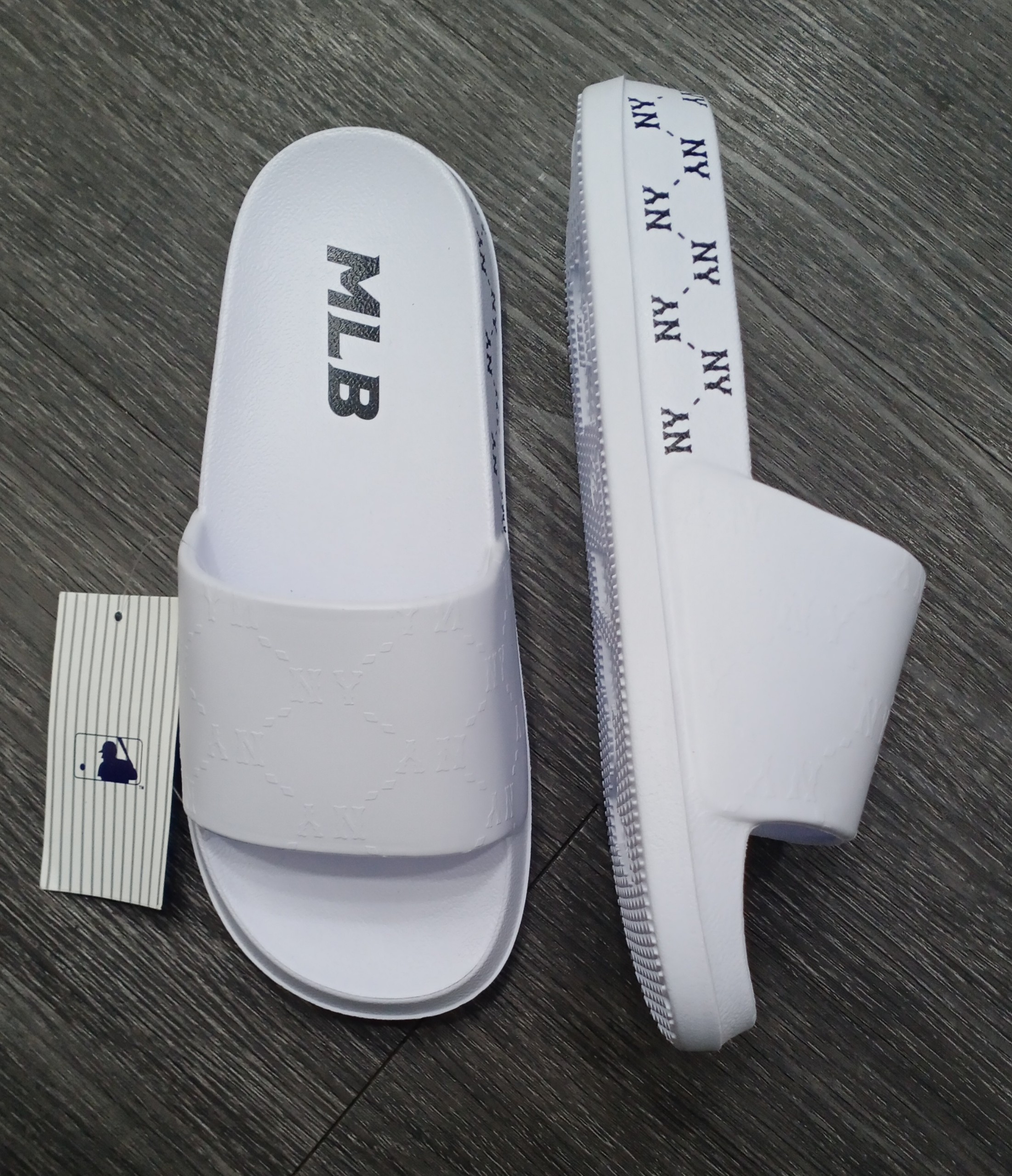 1043  HÀNG CHÍNH HÃNG  DÉP MLB SLIDES  TRẮNG QUAI XANH LA  CODE 3   MỘC SHOES