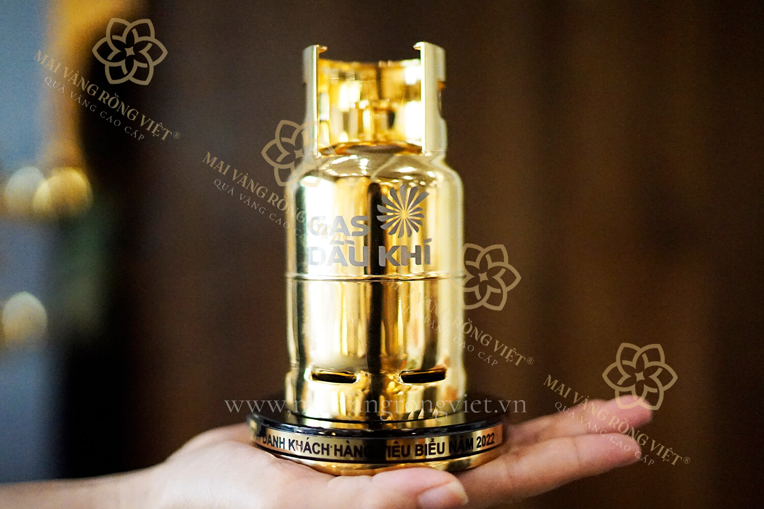 Bình Gas mạ vàng 24k