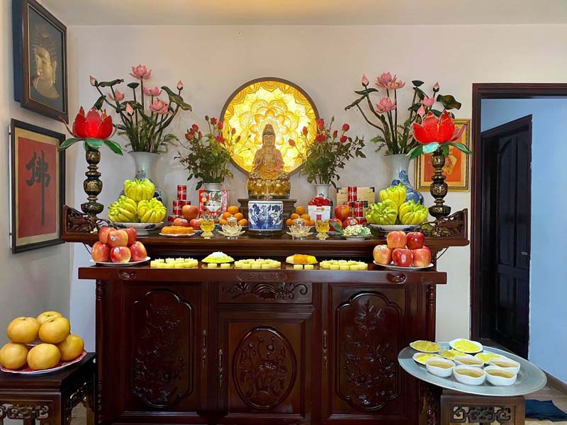 cách sắp xếp bàn thờ Phật