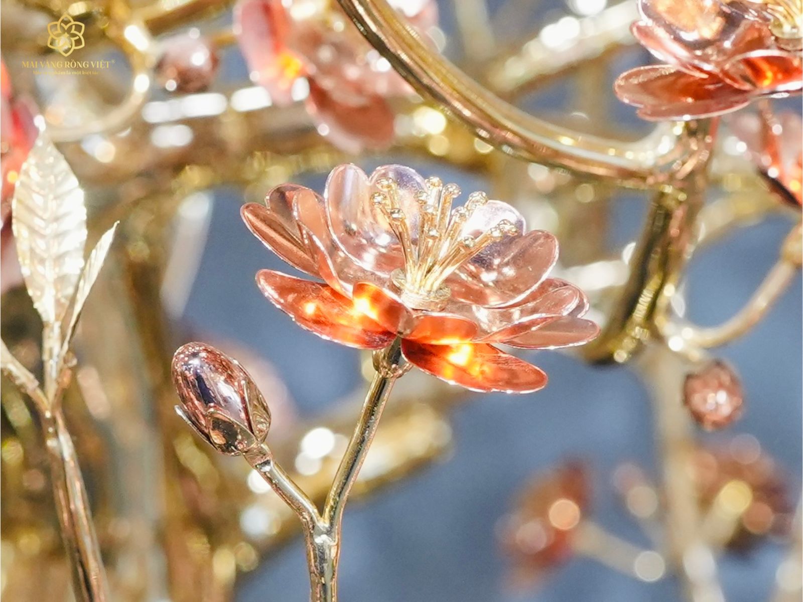 Bông hoa đào mạ rose gold và nụ cây Đào Phước Lộc 1m6