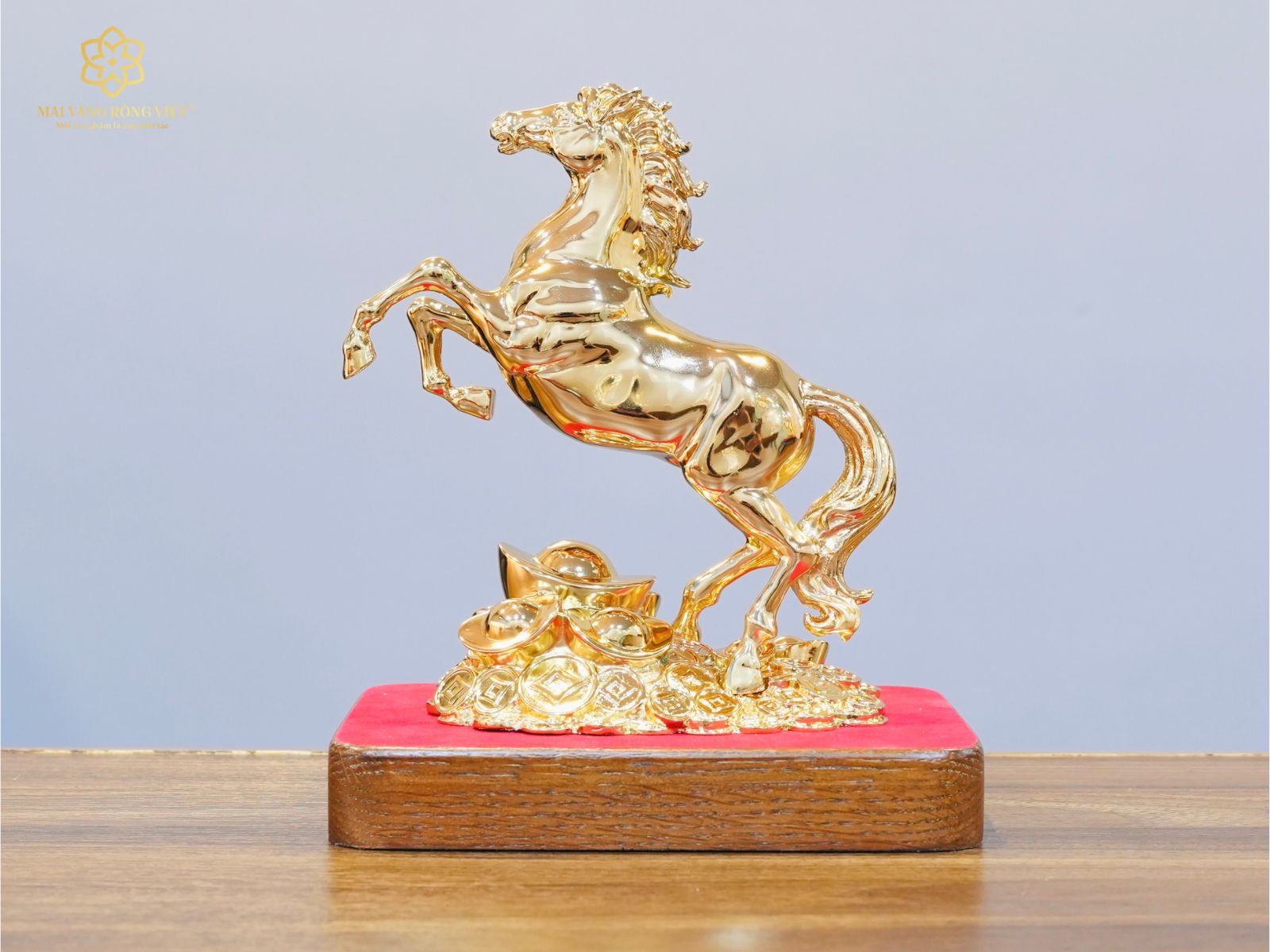 Tượng ngựa Kim Mã Đại Phát bằng đồng mạ gold cao 20cm mặt sau