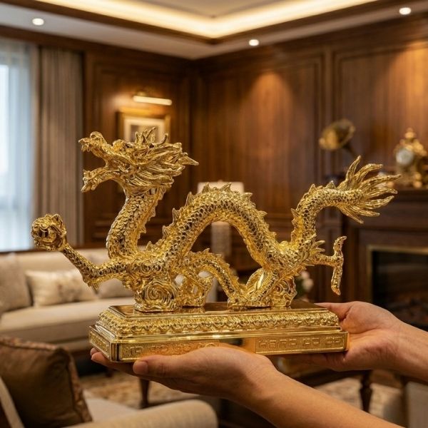 Trên tay sản phẩm Rồng Thịnh Vượng mạ vàng 24K dài 12cm