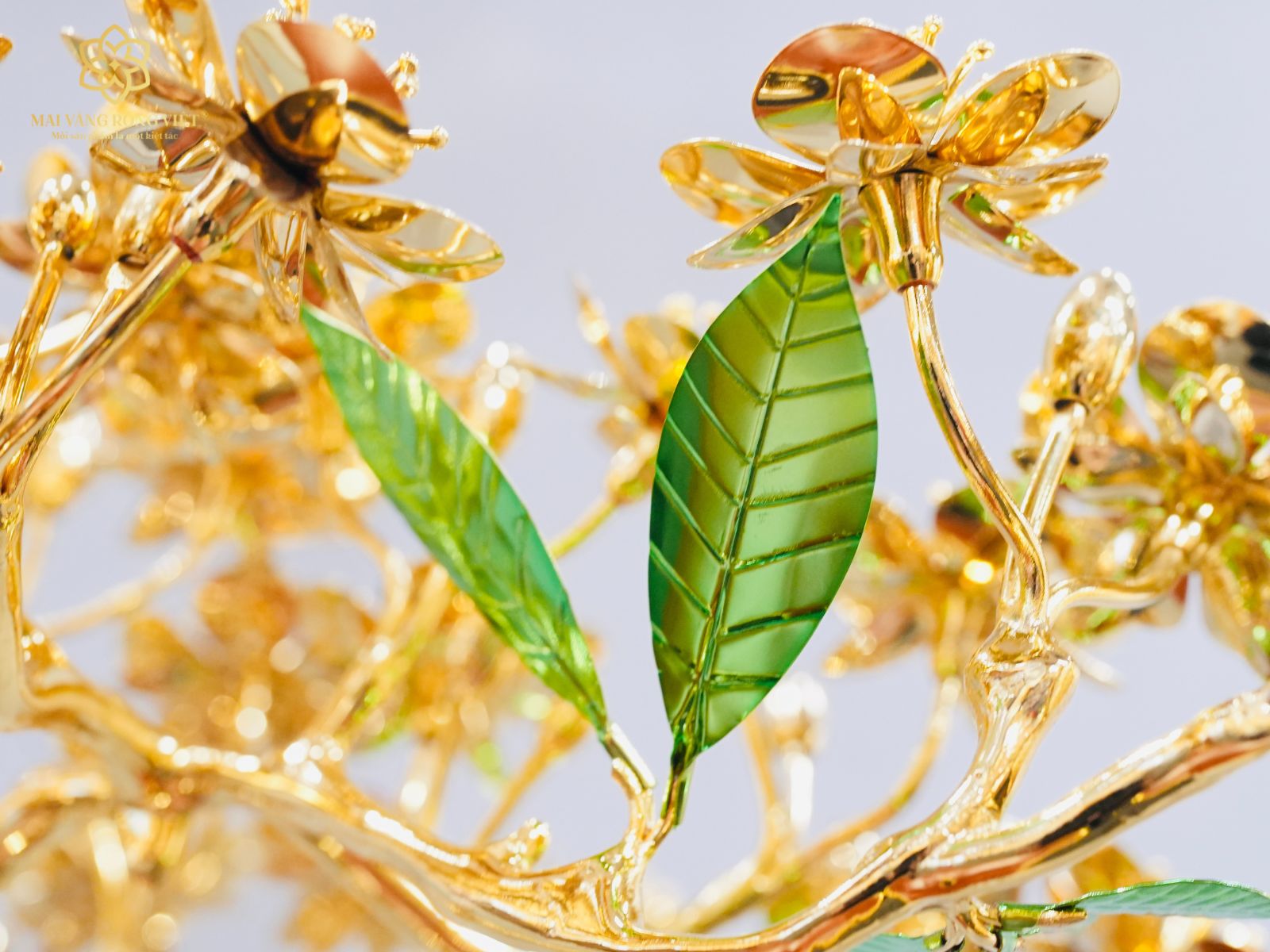 Thiết kế lá cây Kim Mai Ngũ Phúc mạ vàng 24K
