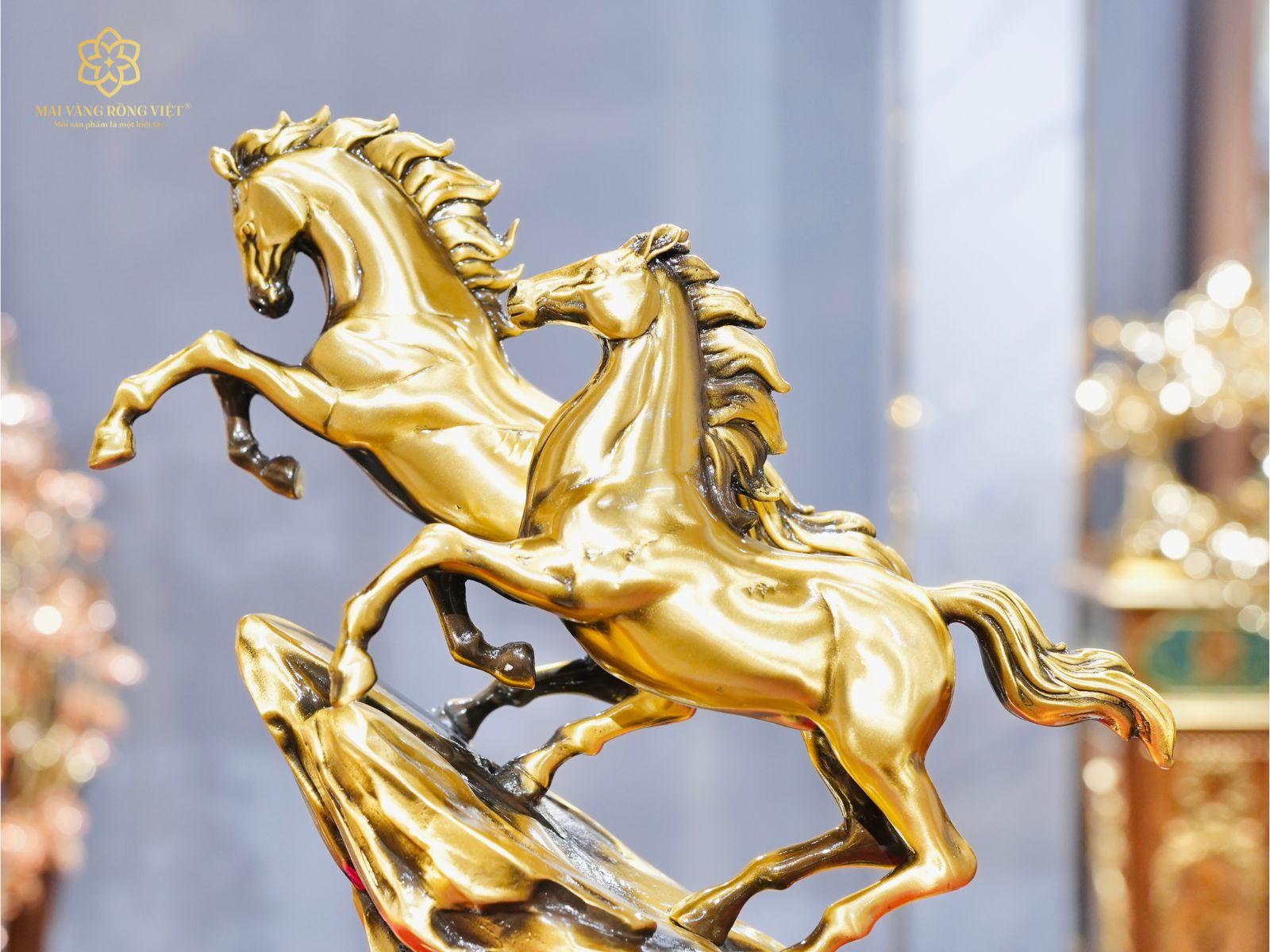 thiết kế ngựa sau của tượng song mã thịnh vượng