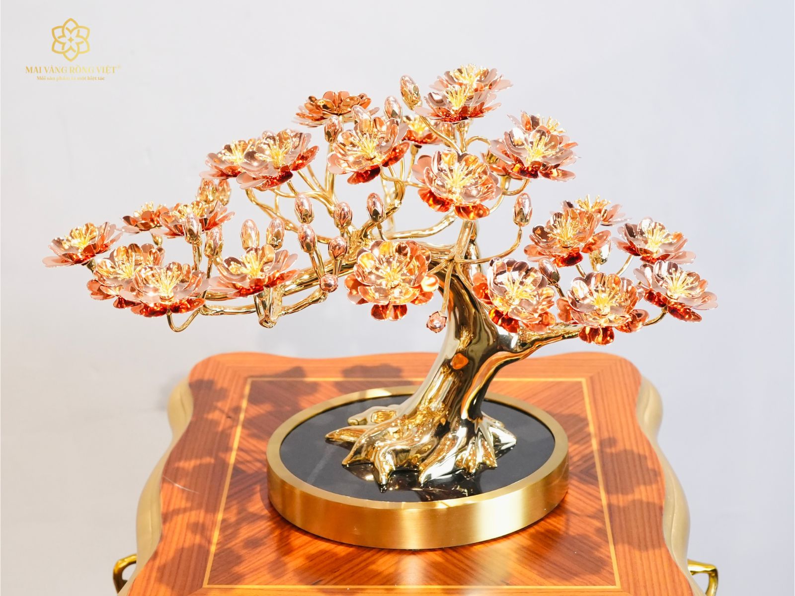 Ý nghĩa cây Đào Nghinh Phong mạ vàng 24K mix Rose Gold