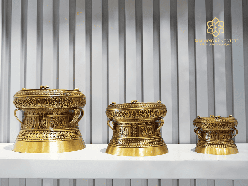 Trống đồng mạ vàng