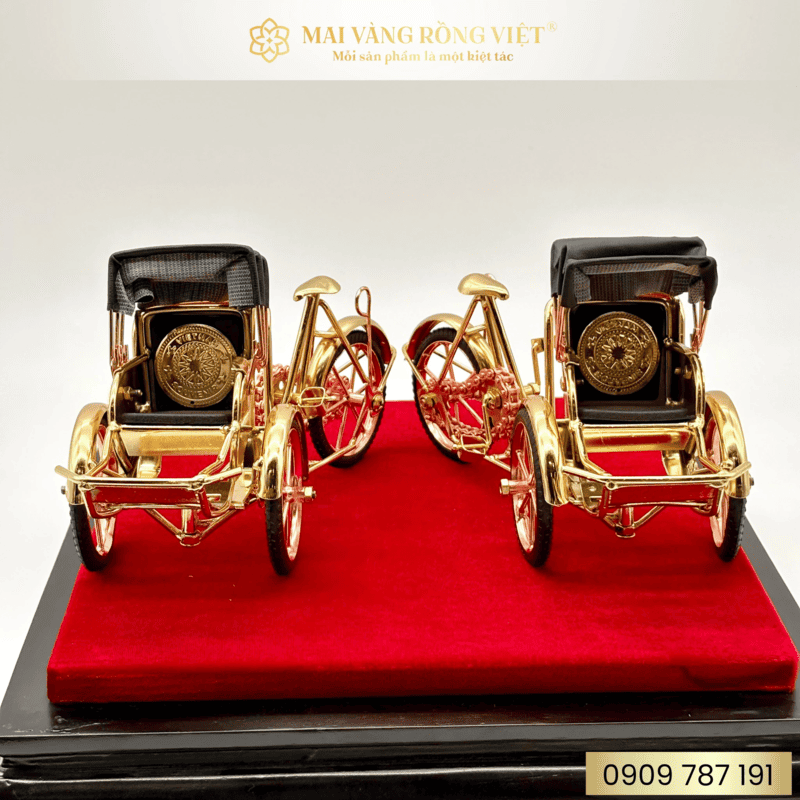 Xe Xích Lô Mạ Vàng