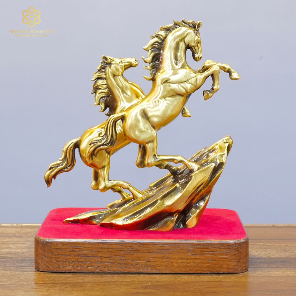 Song Mã Thịnh Vượng Bằng Đồng Mạ Cổ Điển Cao 20cm