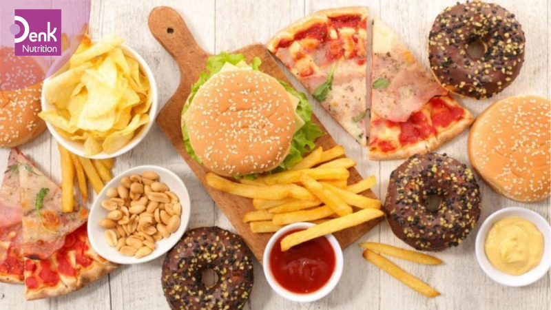 Thực phẩm chế biến sẵn, chứa nhiều muối và đường