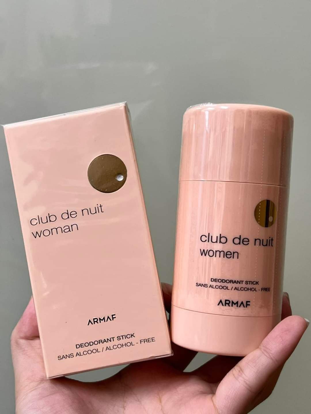 lăn khử mùi club nữ