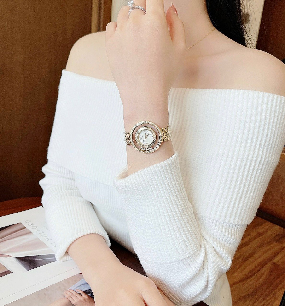 Đồng Hồ Nữ Christian Van Sant Women's Gracieuse Black Dial Watch CV4830 Màu Vàng