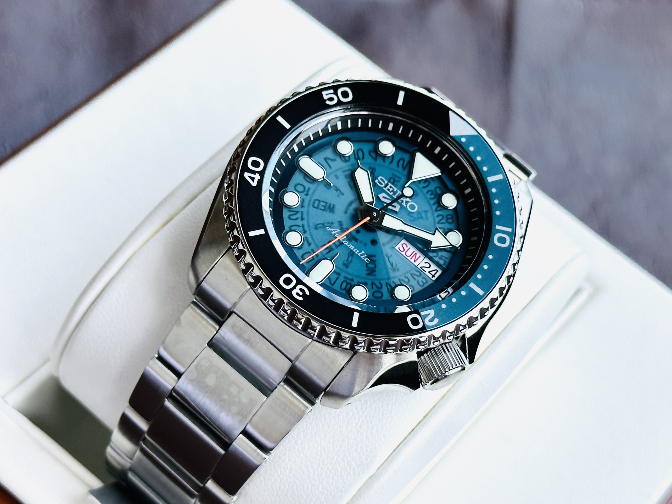 Đồng Hồ Seiko 5 Sports SRPJ45K1 - Nam - Automatic (Tự Động) Dây Kim Loại - Chính Hãng