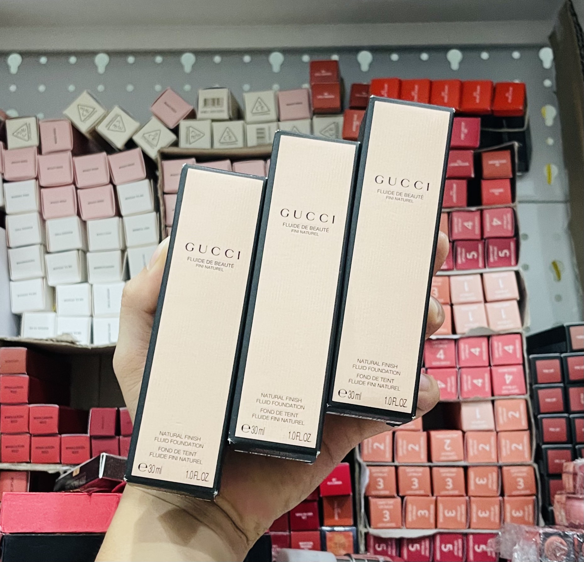 Kem Nền GUCCI Fluide De Beauté Fini Naturel Foudation 110C Fair 30ml