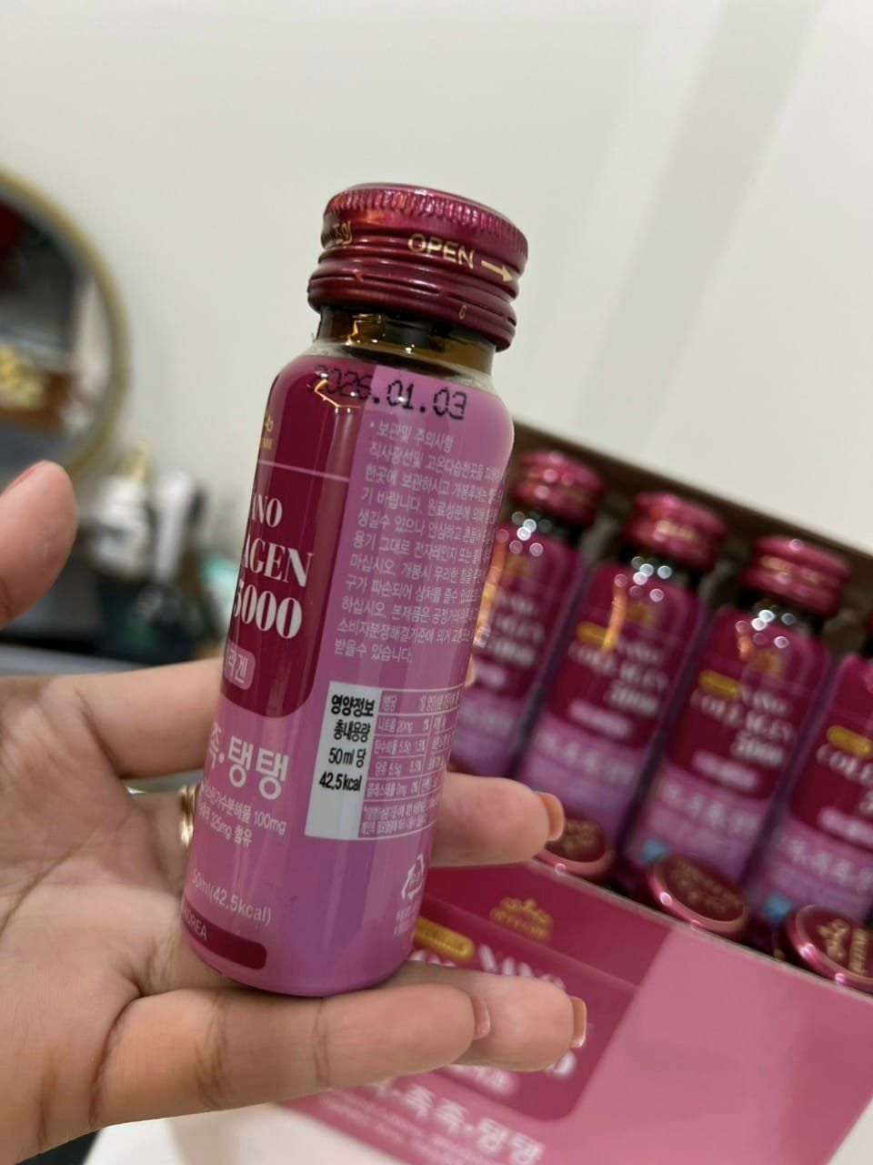 Nước Uống Premium Nano Collagen QueenBe 5000mg (50ml*10chai)